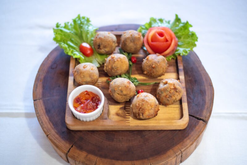 Bolinho de Costela